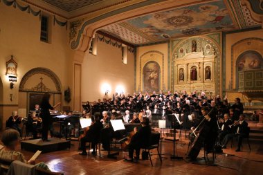 Serenade to Music will be presented in the beautiful Mission Santa Clara with Symphony San José Chorale and musicians of Symphony San José. Elena Sharkova conducting.