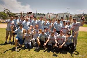 S.F. Symphomaniacs in grey, N.Y. Penguins in blue; our hero, Mark Inouye, is first on the right in the second row Photo by Chris Lee