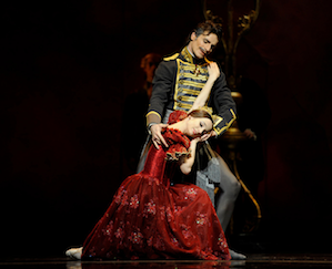 Maria Kochetkova and Pascal Molat in Cranko's Onegin.  