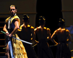 Damian Smith in an SF Ballet performance of <em>RAkU</em> Photo by Erik Tomasson