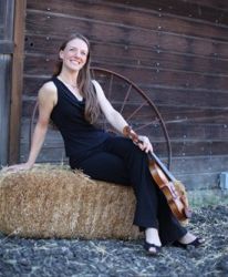 Concertmaster Laura Albers