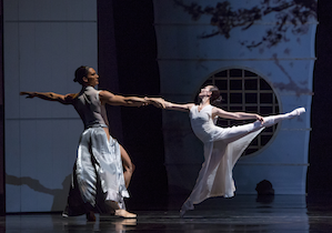 Yuan Yuan Tan and Damian Smith in the world premiere cast of <em>RAkU</em> Photo by Erik Tomasson