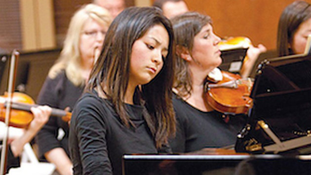 Cleve protégé Audrey Vardanega in performance