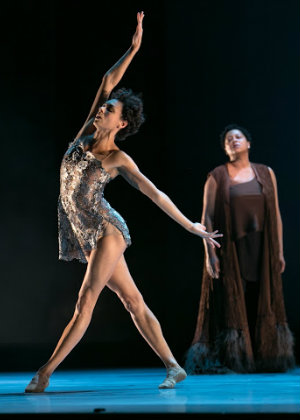 Kara Wilkes performs with singer Lisa Fischer (Photo by Quinn B. Wharton)