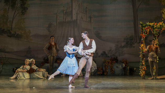 Alexsandra Meijer as Giselle and Brett Bauer as Albrecht from Act I of <em>Giselle</em> (Photo by Alejandro Gomez)