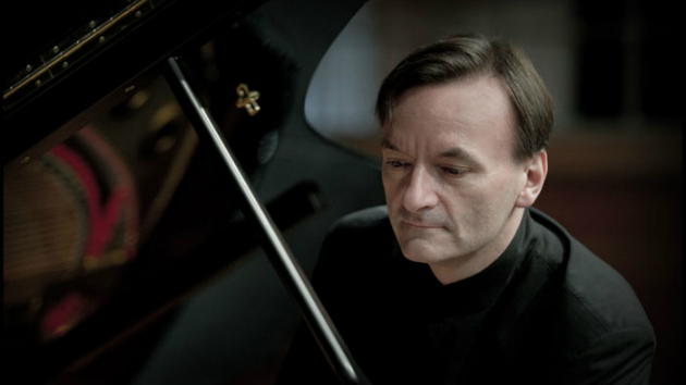 Stephen Hough (Photo by Sim Canetty-Clarke)