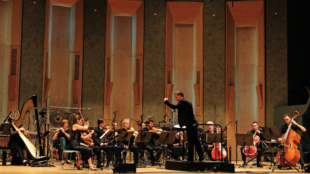 Ensemble Intercontemporain performing (Photo by Luc Hossepied)