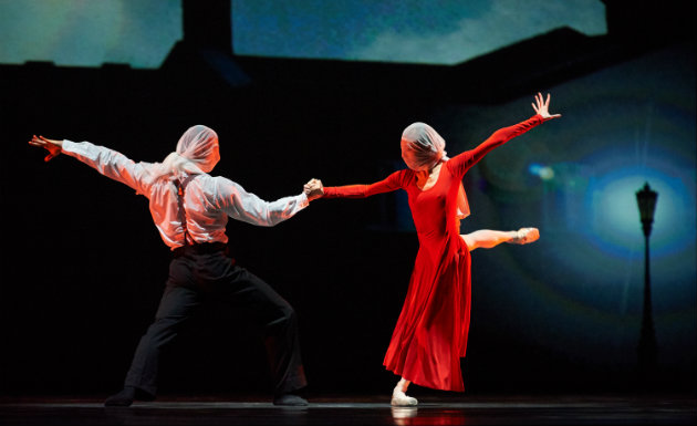 Yuan Yuan Tan and Davit Karapetyan in Possokhov's <em>Magrittomania</em> (Photo by Erik Tomasson)